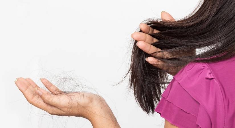Come prevenire e fermare la caduta dei capelli in autunno?